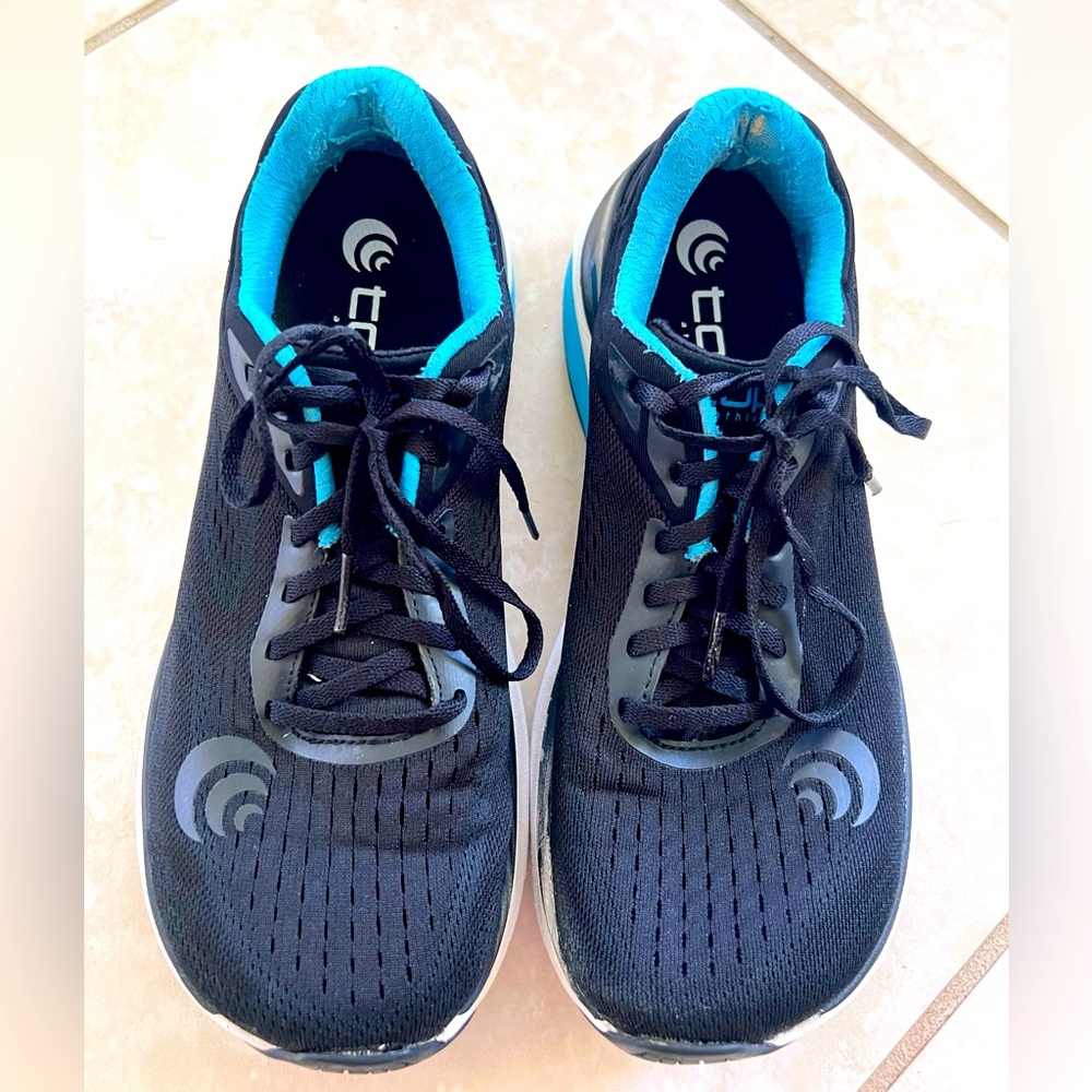 Topo Ultrafly 3 Zipfoam Running Shoes, Blue/Black, Size 8.5